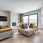Grande Villa